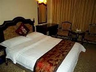 Jinyan Hotel Canton Esterno foto
